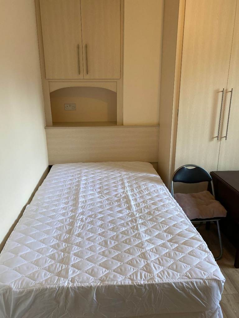 S7  STUDIO  APARTMENT F/F & EQUIPPED