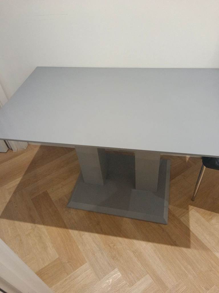 Am selling my furniture