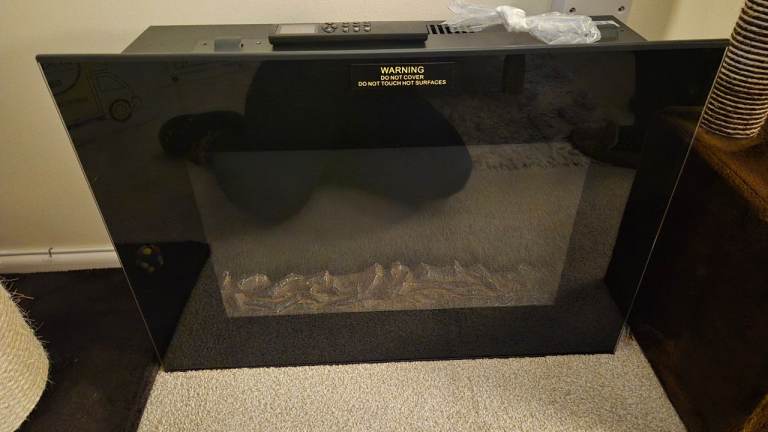 Lingga 1.9kW Black Glass effect Wall-mounted Fire