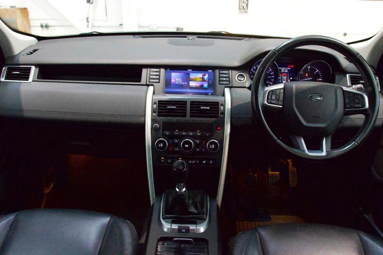 2016 Land Rover Discovery Sport 2.0 TD4 SE 5dr [5 seat] ESTATE DIESEL Manual