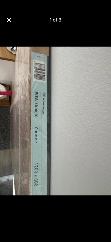 Chrome towel rail 