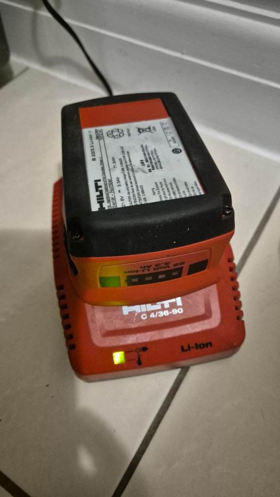 Hilti charger and battery