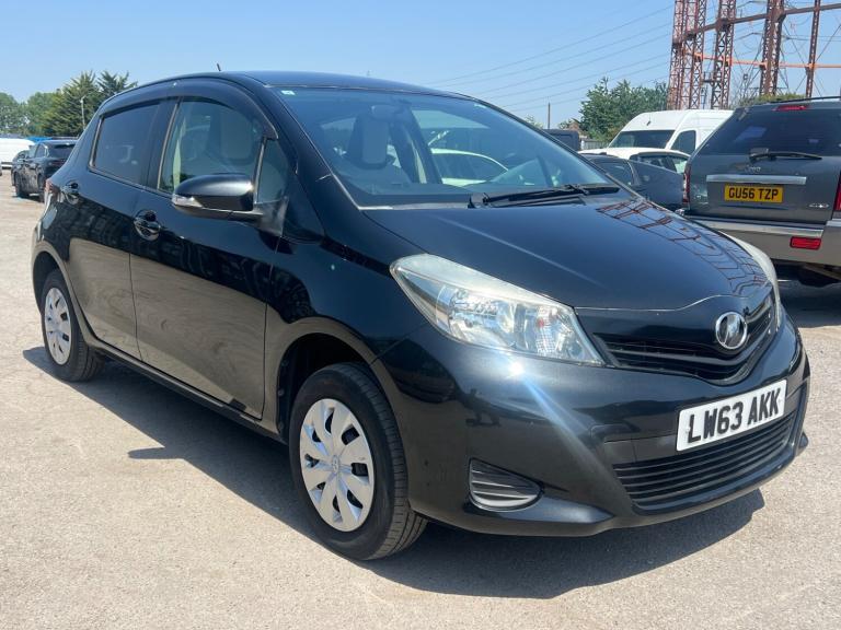 2014 Toyota Vitz YARIS 1.3 ICON TECH Automatic  Hatchback  Petrol Automatic