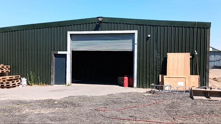 Workshop and/or outdoor storage for rent