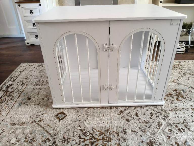 White dog crate for sale