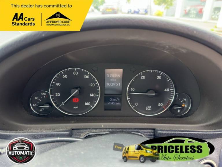 2004 04 MERCEDES-BENZ C-CLASS 2.1 C200 CDI AVANTGARDE SE SALOON 4DR DIESEL AUTOM