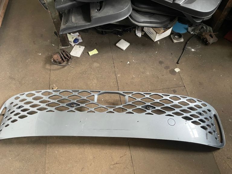 VOLKSWAGEN VW ID.BUZZ BUZZ FRONT BUMPER GRILL GRILLE (2022-ON) 