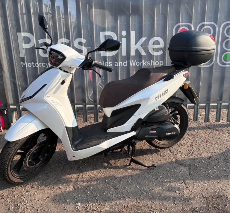 SINNIS CONNECT 125 125cc Automatic Scooter Twist and Go