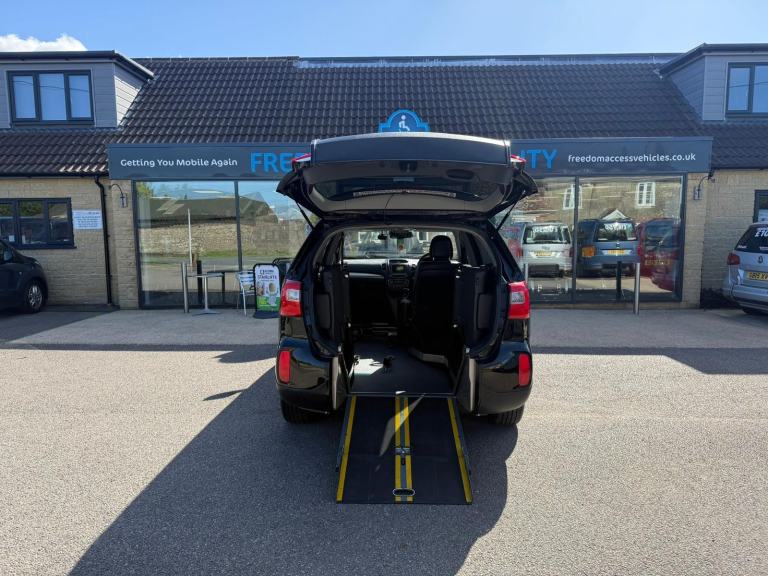 2015 Kia Sorento Upfront (2.2L Diesel Automatic) - Wheelchair Accessible Vehicle