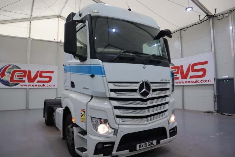 2015 (15 PLATE) Mercedes Benz ACTROS 2345 6x2 Euro 6 Tractor Units