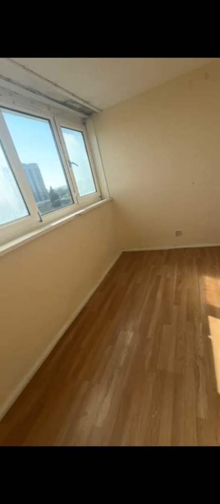 Spacious 2-Bed Flat for Rent- TW5 0UZ