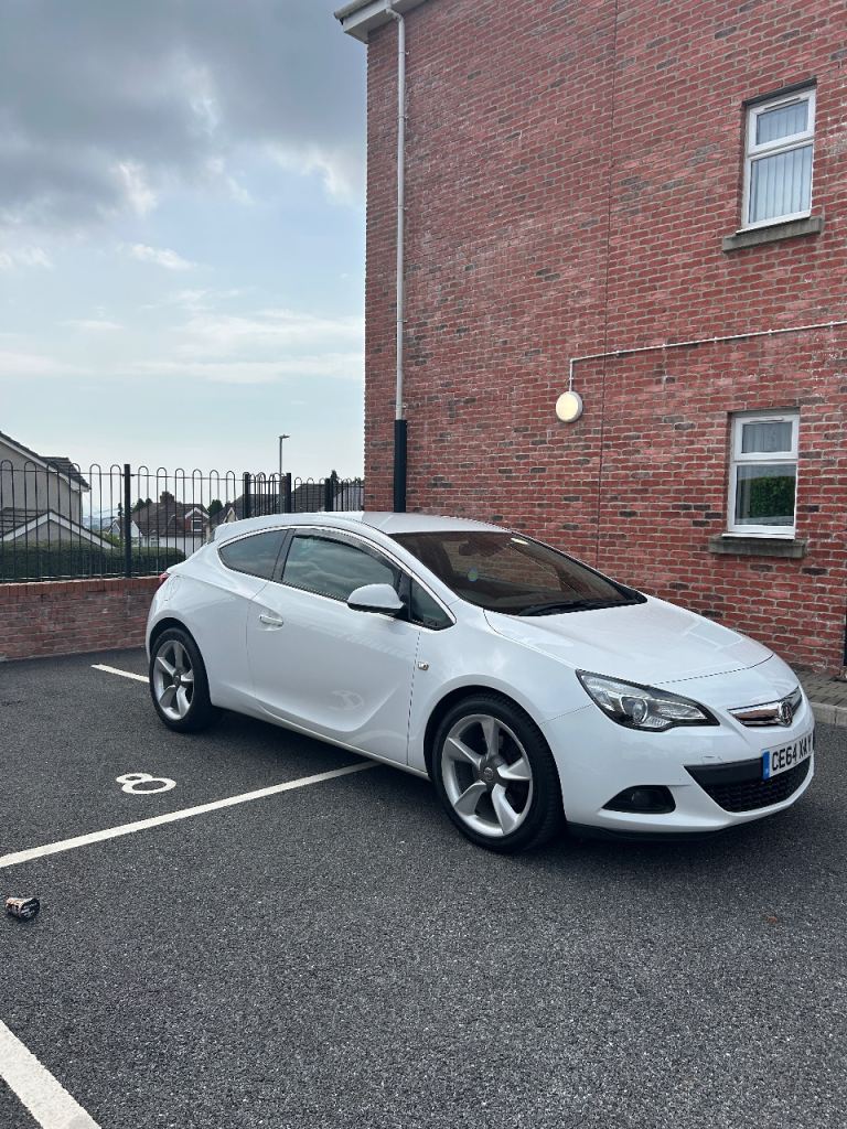 Vauxhall, ASTRA GTC, Hatchback, 2014, Manual, 1956 (cc), 3 doors