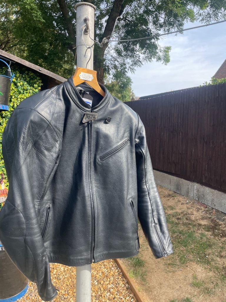 Jacket and trousers Medium  