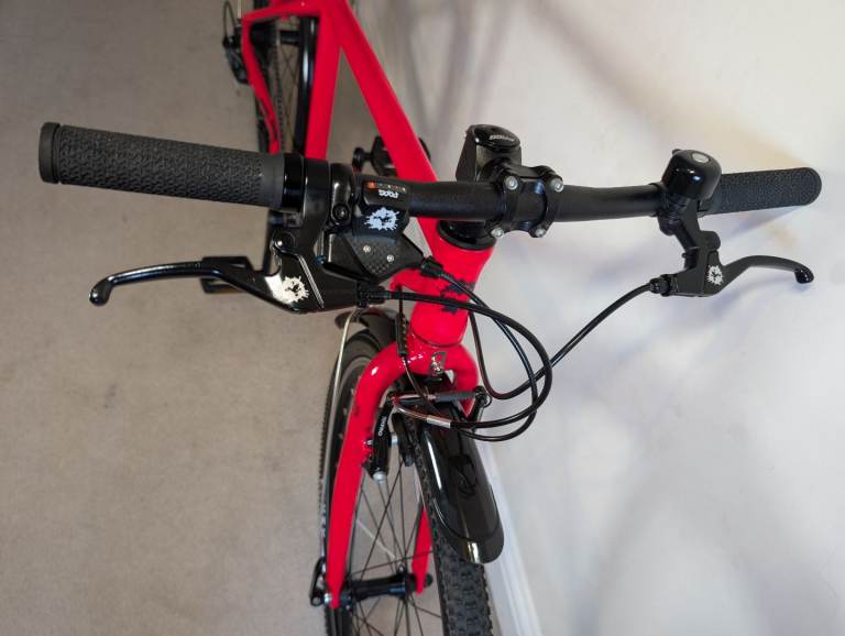 FROG BIKE 73 (12+) IN PERFECT CONDITION. COLLECTION NW LONDON OR BUCKS