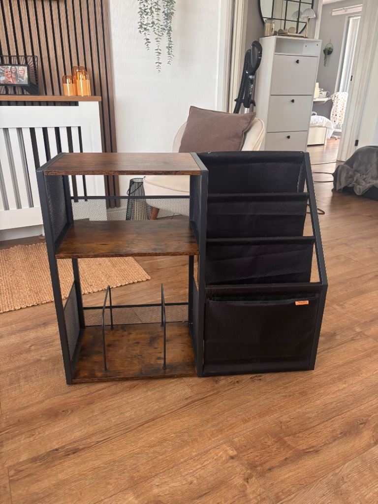 Storage shelf 