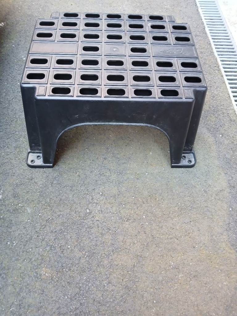 Caravan  motorhome  single step 