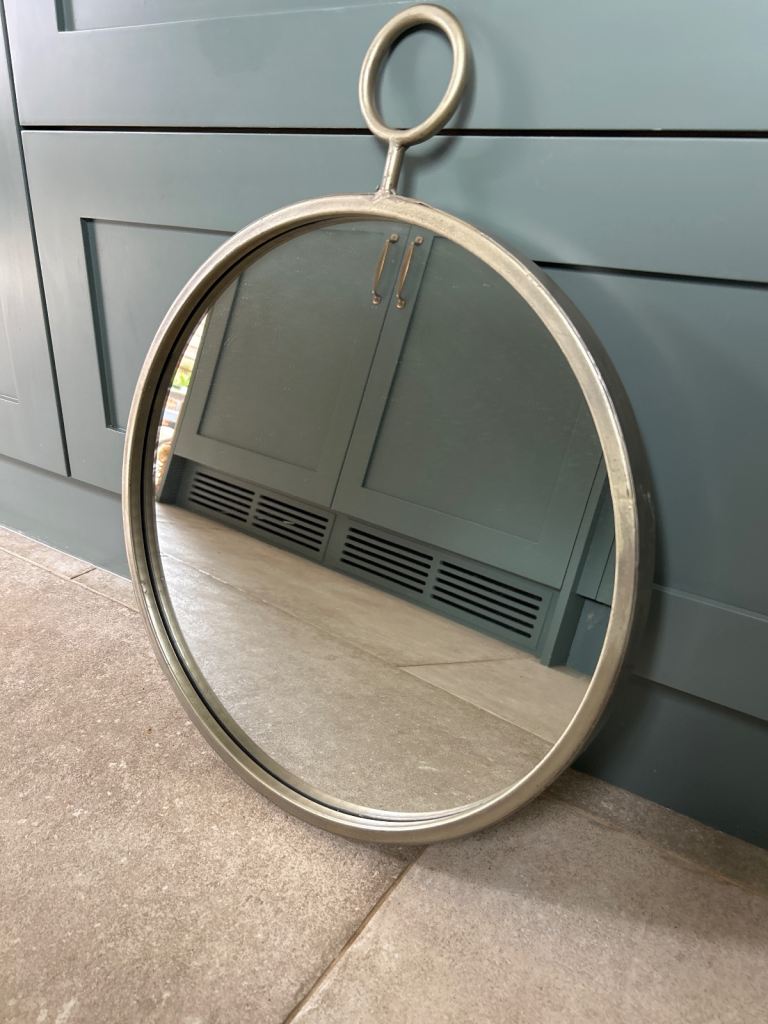 Beautiful metal frame mirror