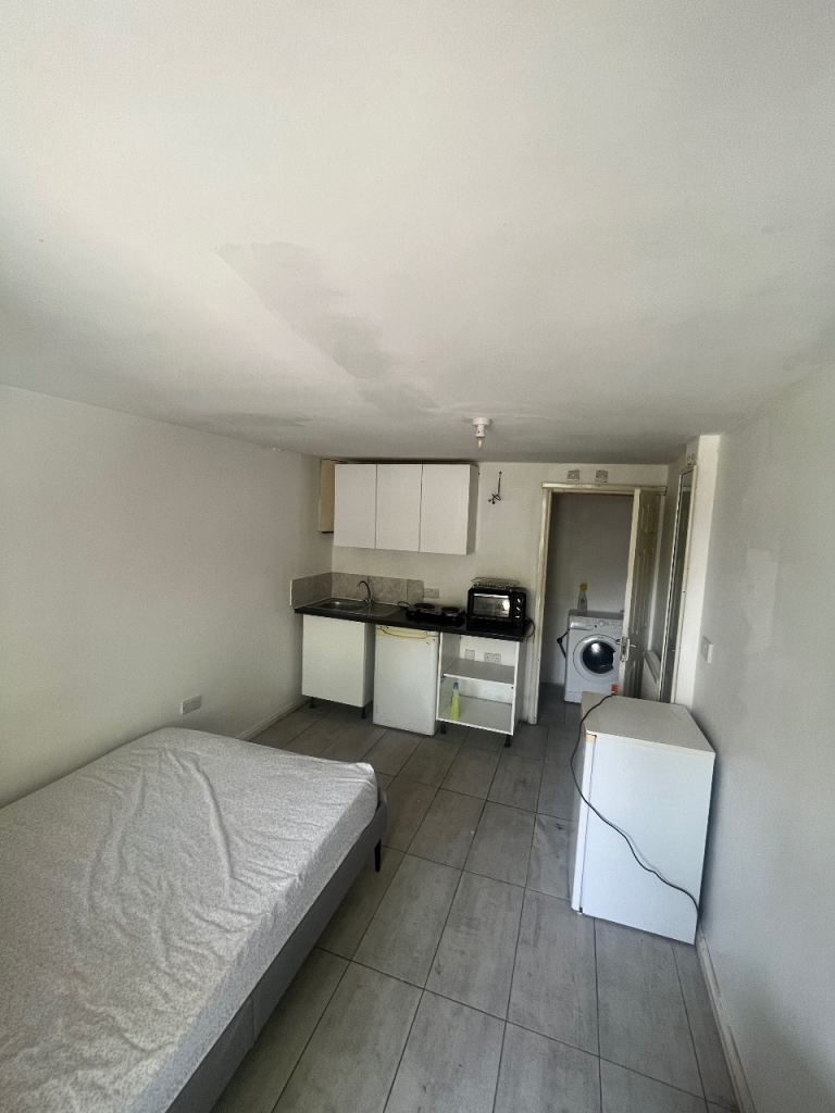 Lovely Studio Flat - All bills Included!