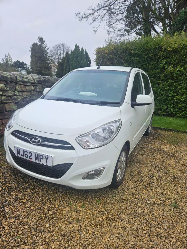 Hyundai I10, Hatchback, 2012, Manual, 1248 (cc), 5 doors FSH Low Miles