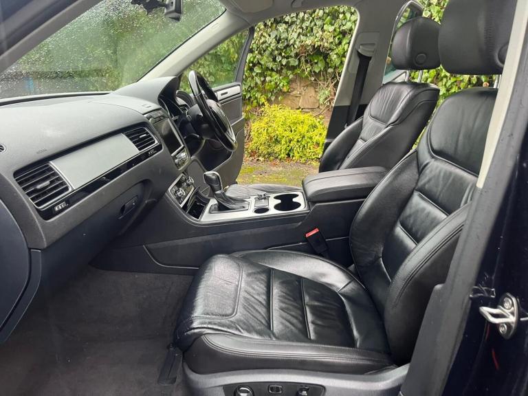 2014 Volkswagen Touareg 3.0 TDI V6 BlueMotion Tech R-Line Tiptronic 4WD Euro 5 (s/s) 5dr ESTATE D...