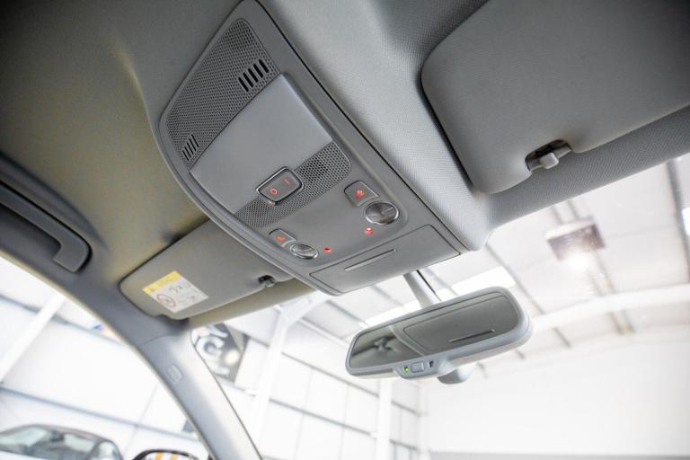 2015 Audi A4 2.0 TDI Ultra 163 SE Technik 5dr ESTATE DIESEL Manual