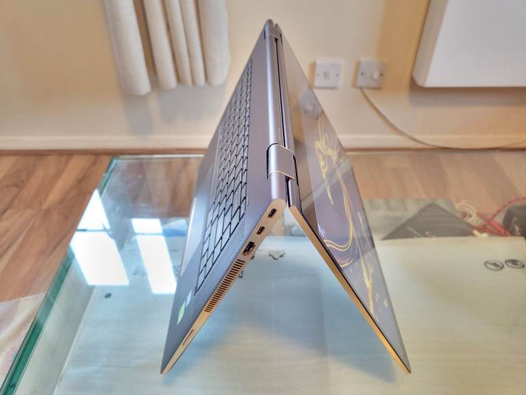 ❤️ HP Spectre X360 15" 4K Touchscreen i7-8550U 16GB RAM 1TB SSD 2-in-1 NVIDIA Gaming Laptop Tablet