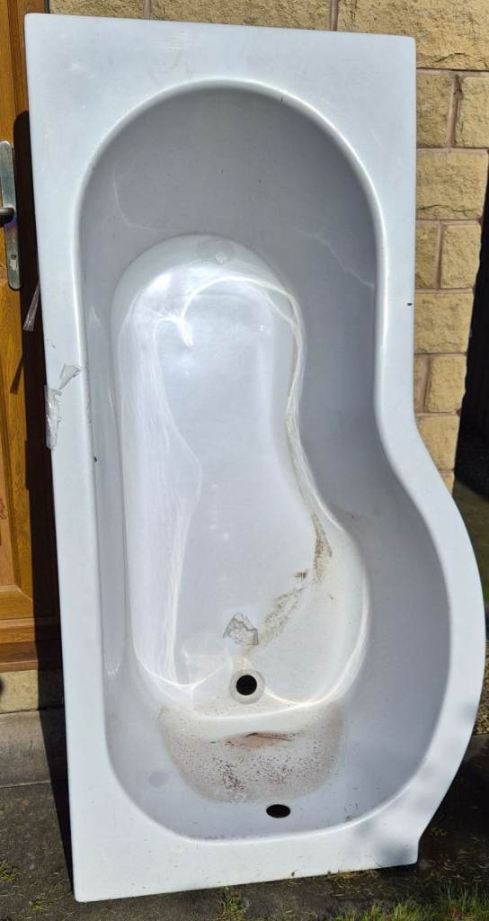 Left Handed P Shaped Bath