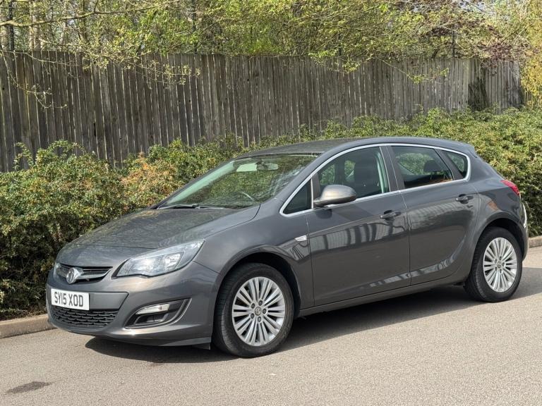 2015 Vauxhall Astra 1.6 CDTi 16V ecoFLEX Excite 5dr HATCHBACK Diesel Manual