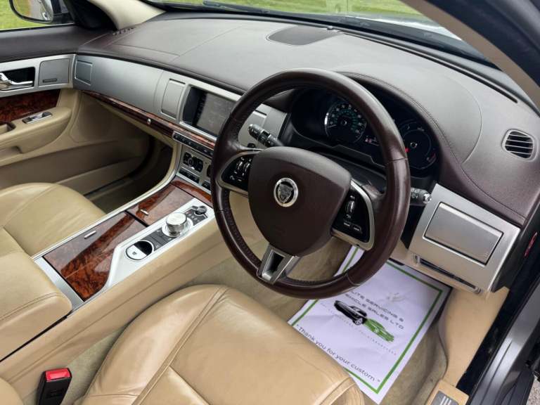 JAGUAR XF 2.2 d Premium Luxury 2013