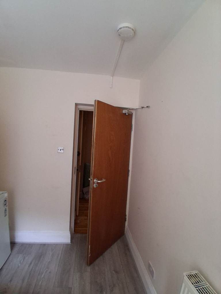 Studio in Hackney - Shared Bathroom - Bills included.