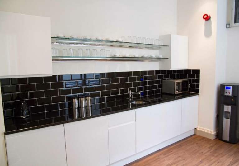 Rent Private Offices From 3 to 50 People in Soho - Spaces with All Inclusive Pricing W1D