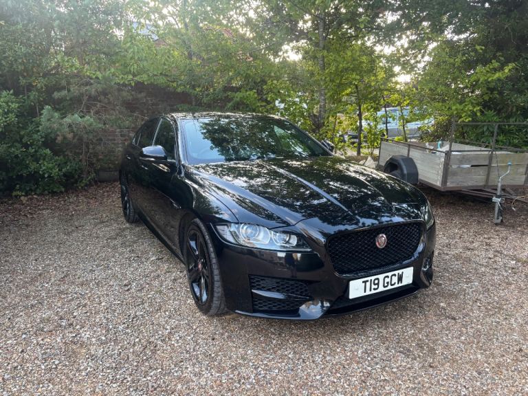 Jaguar xf 20d r sport black edition