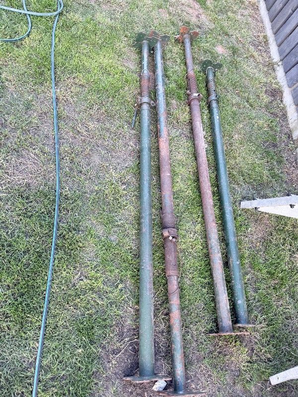 Acrow props