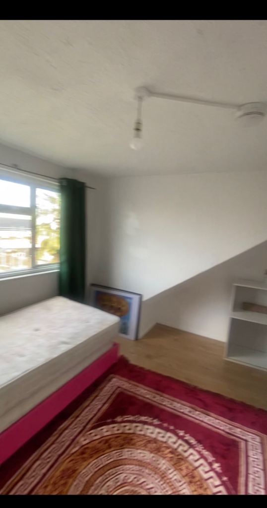 £600 - Two double rooms available - HEATHROW-  all bills inclusive 