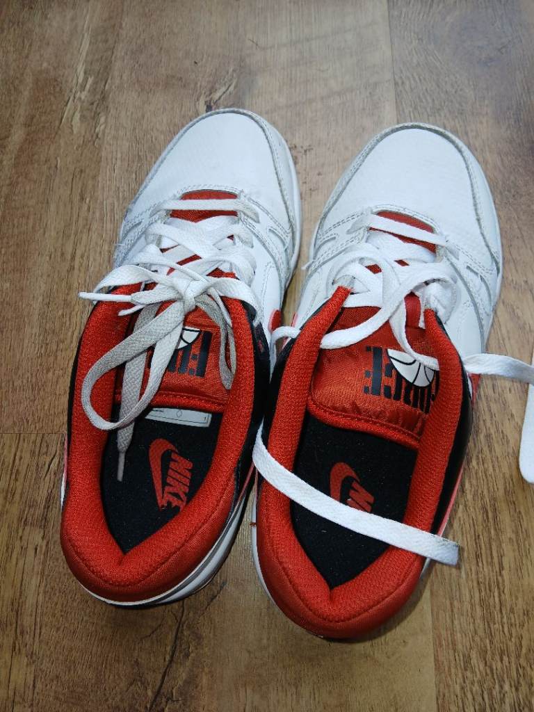 Nike White and Red Trainers - US 5.5Y