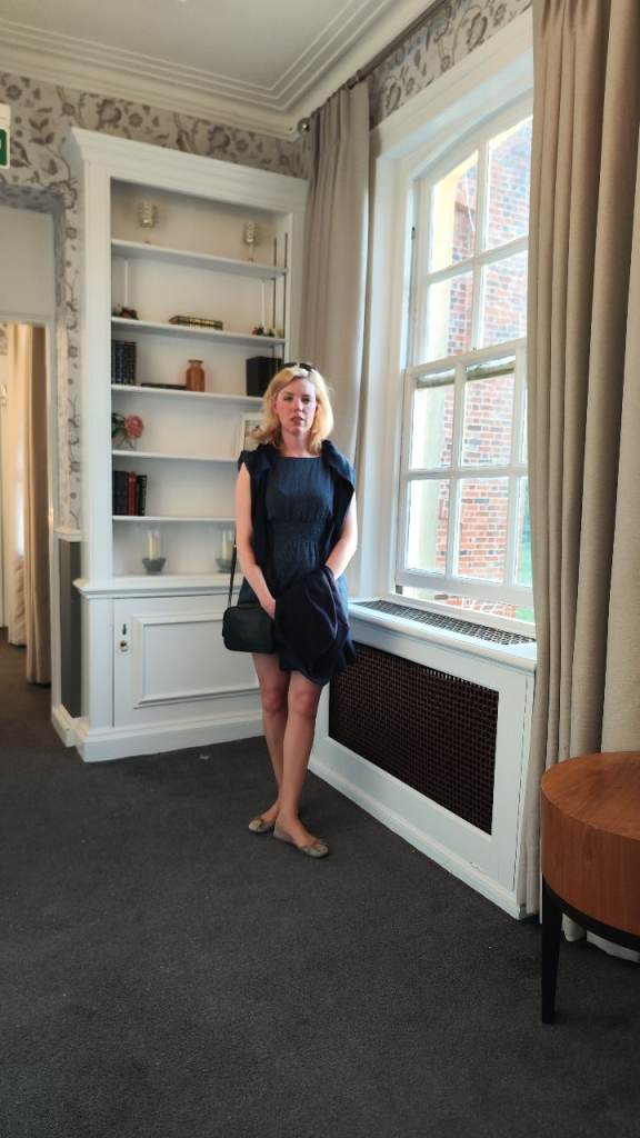 Experienced English carer in central London 