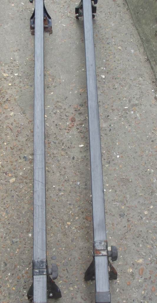 VAUXHALL VECTRA  ROOF RACK 