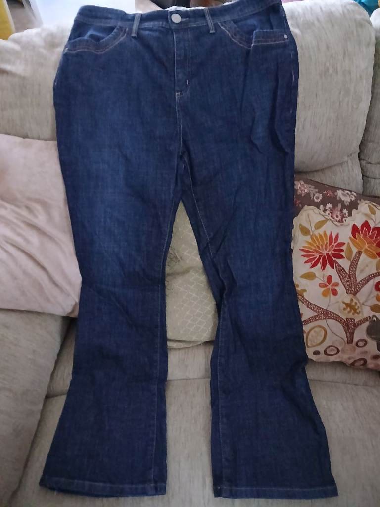 image for 13 pairs of jeans,jeggings