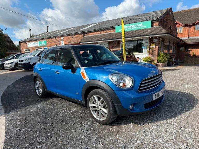 MINI Countryman COOPER D ALL4