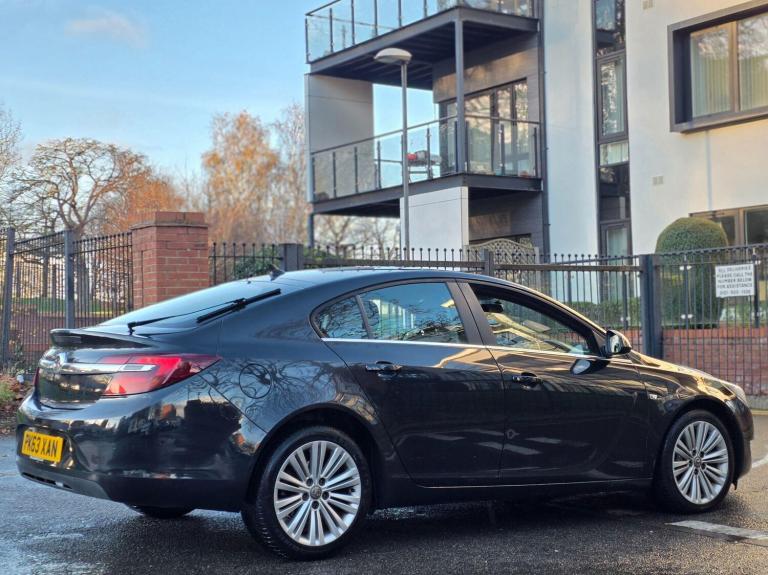 2013 Vauxhall Insignia 2.0 CDTi ecoFLEX Design Nav 5dr [Start Stop] HATCHBACK DIESEL Manual