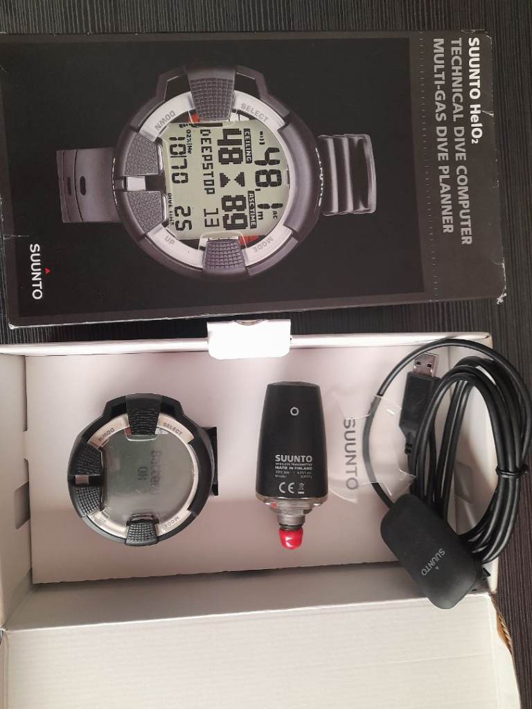 Suunto HelO2 multi gas dive computer and pod