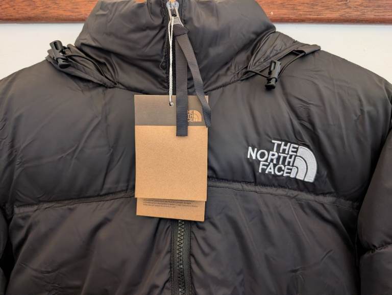 BNWT north face 700 puffer jacket size S