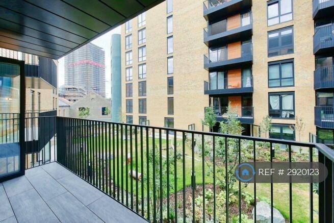 2 bedroom flat in Dorset House Ram Street, London, SW18 (2 bed) (#2920123)