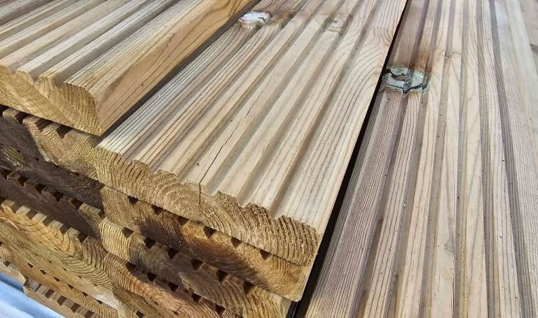 💥 Decking Boards 125mm X 30mm Pressure Treated Green