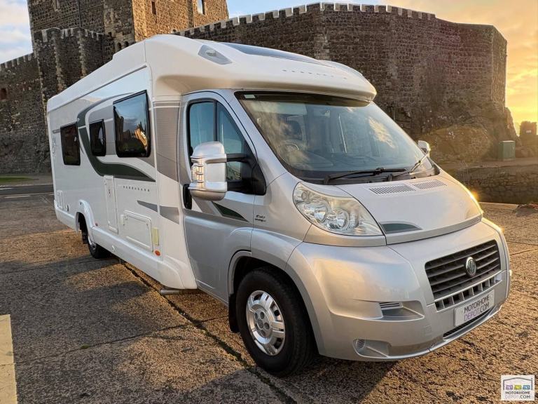 2014 BESSACARR E572 LOW PROFILE 4 BERTH 2 BELTS MOTORHOME FOR SALE
