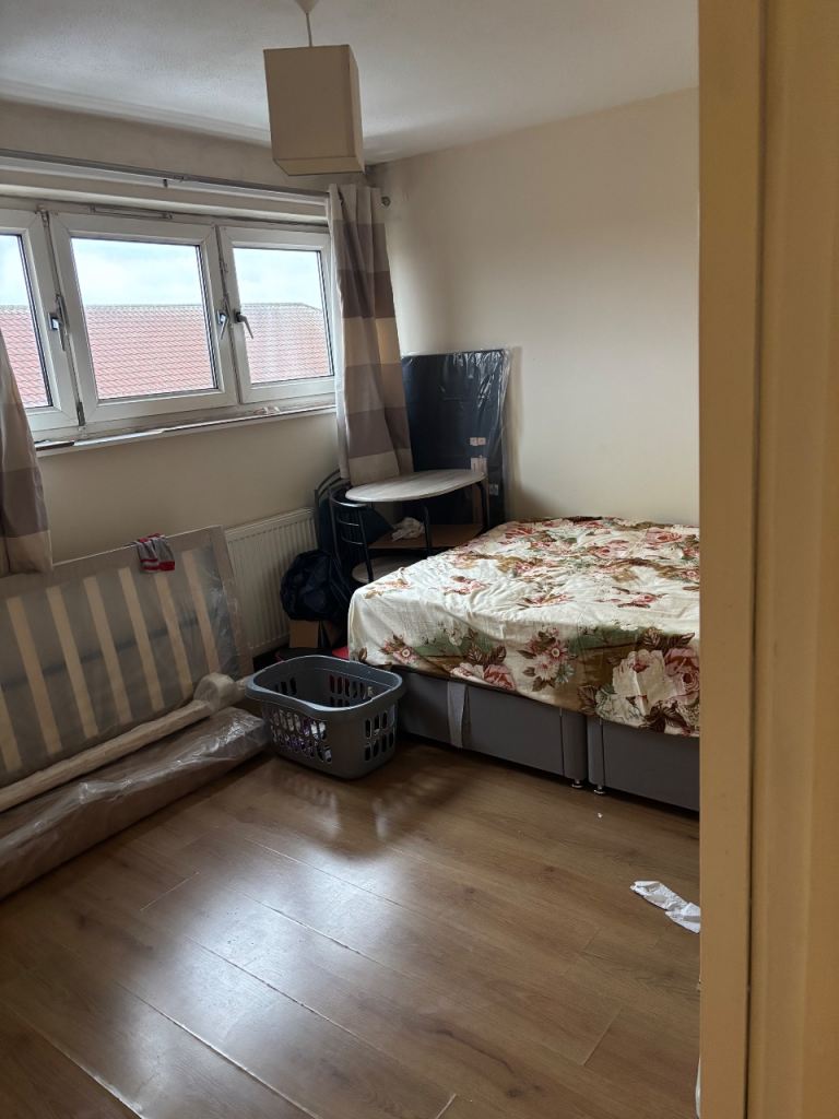 Room to Let