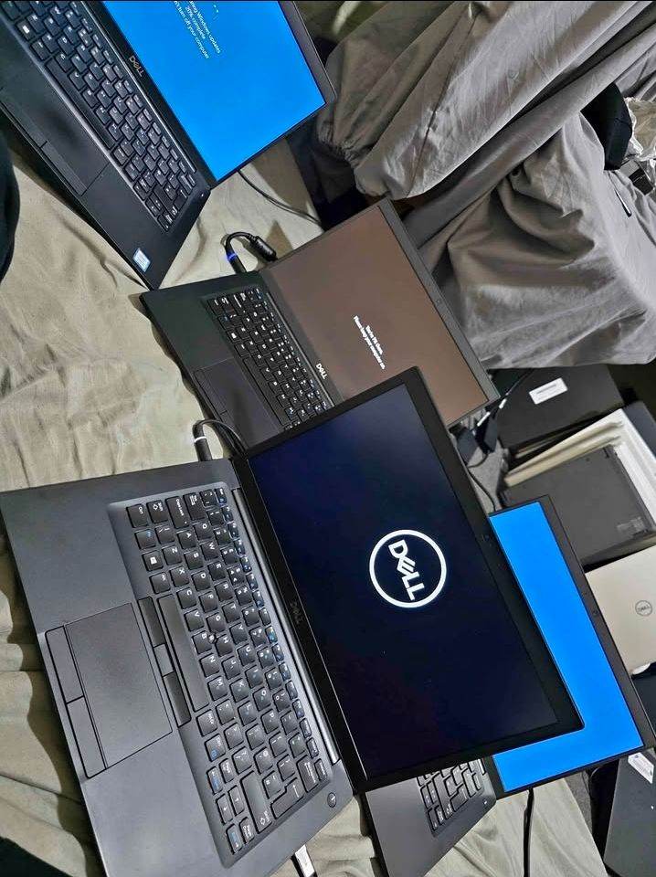 Dell latitude students offer Core i5 and i7 8th generation Touchscreen and non-touchscreen Read plz