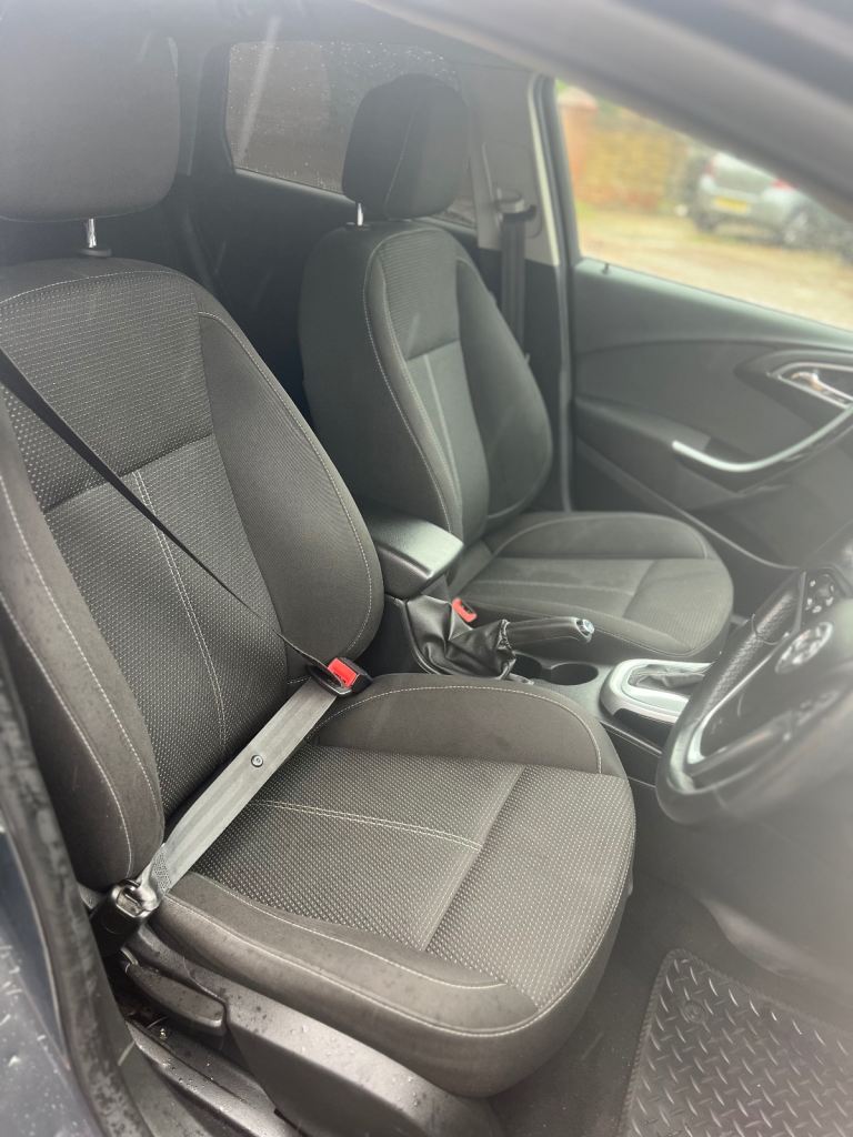 Vauxhall, ASTRA, Hatchback, 2013, Semi-Auto, 1598 (cc), 5 doors