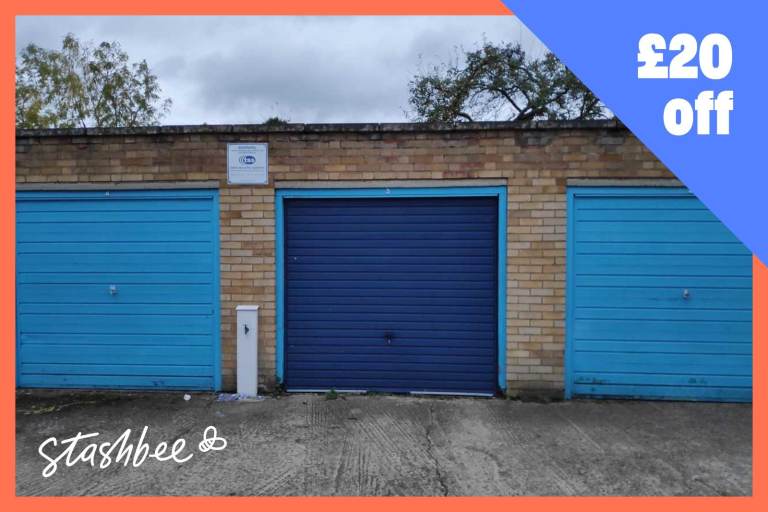 Garage to rent in London (SW9) | Stashbee