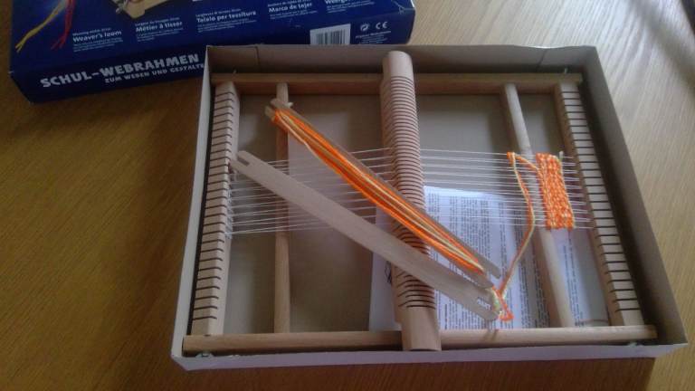 New Boxed Weavers Loom